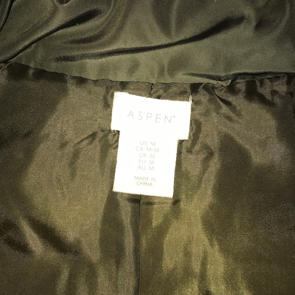 Fall Army Green Vest - Picture 2 of 3